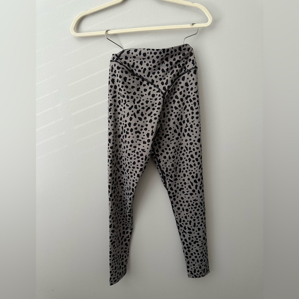 Vitality (balance athletica) Snow Leopard Ascend Legging - NWOT